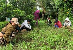 NHẬN HỌC BỔNG – LAN TỎA YÊU THƯƠNG, GÓP SỨC VÌ CỘNG ĐỒNG